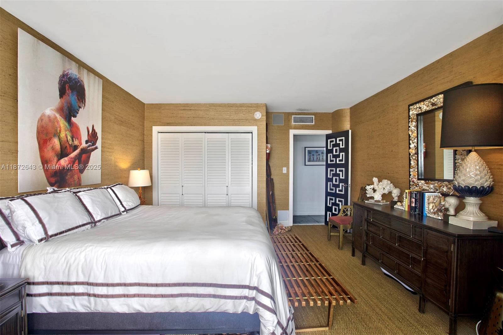 KING COLE CONDO - Residential