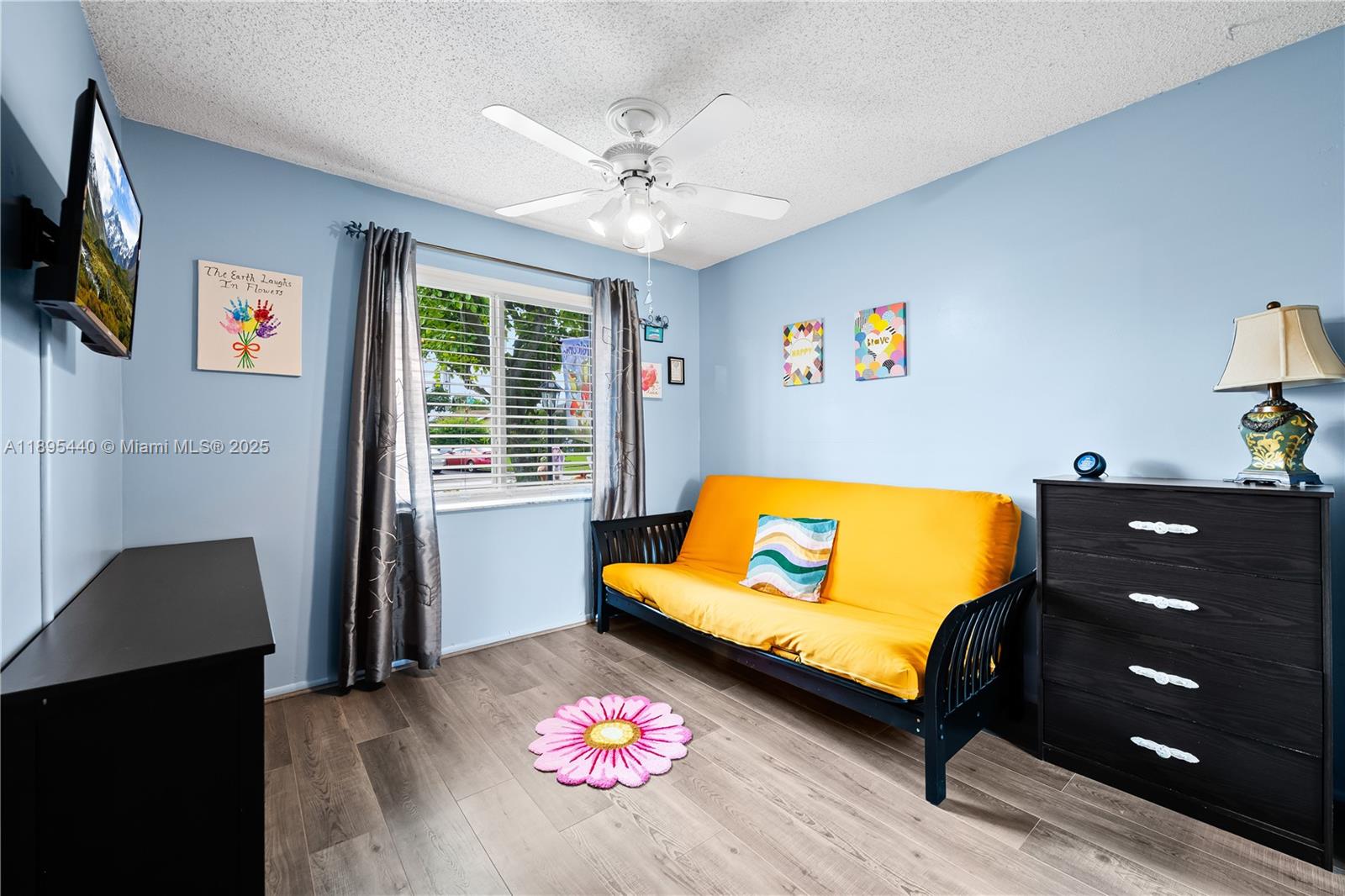 SUNRISE GOLF VILLAGE - Residential