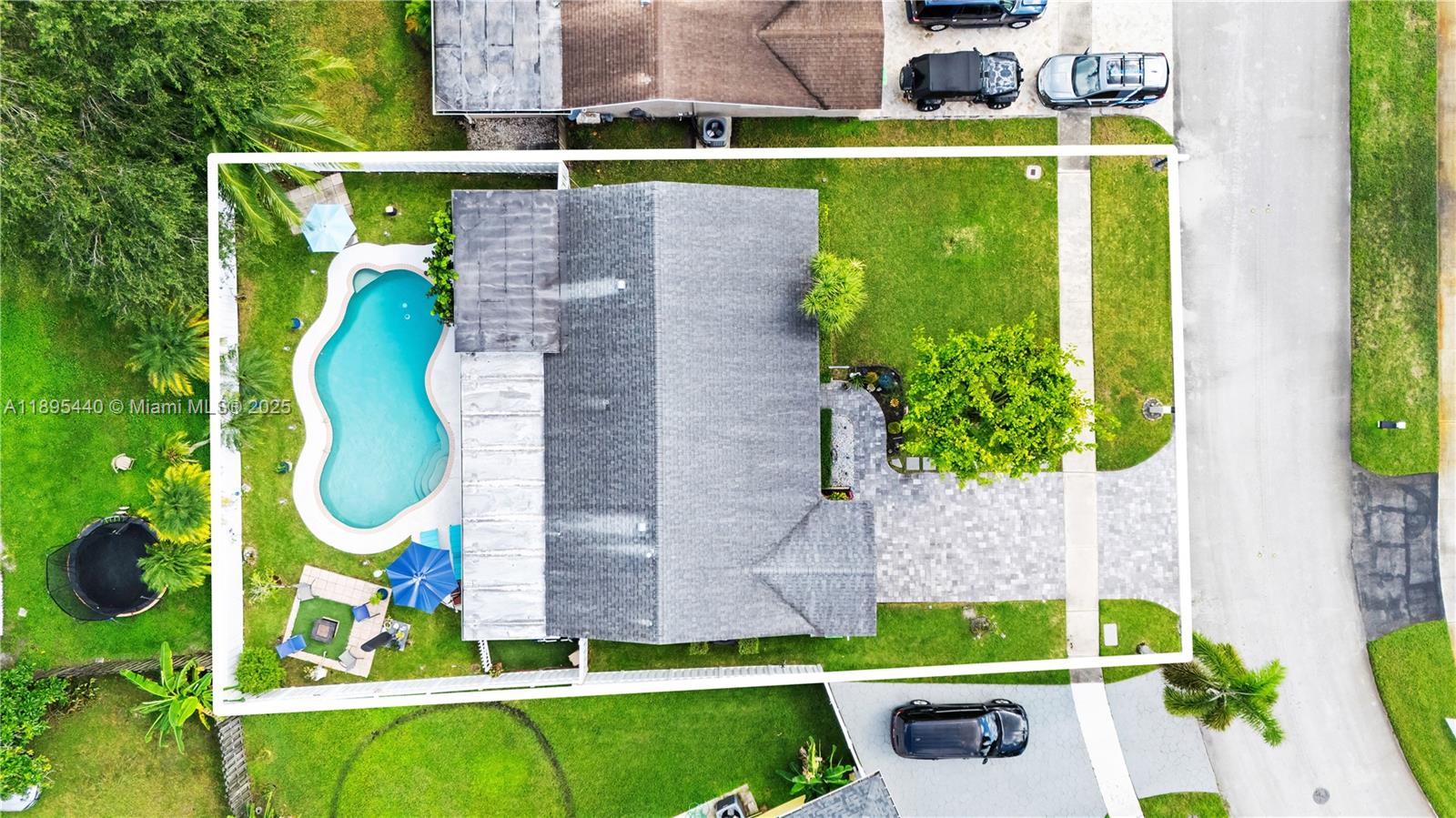 SUNRISE GOLF VILLAGE - Residential