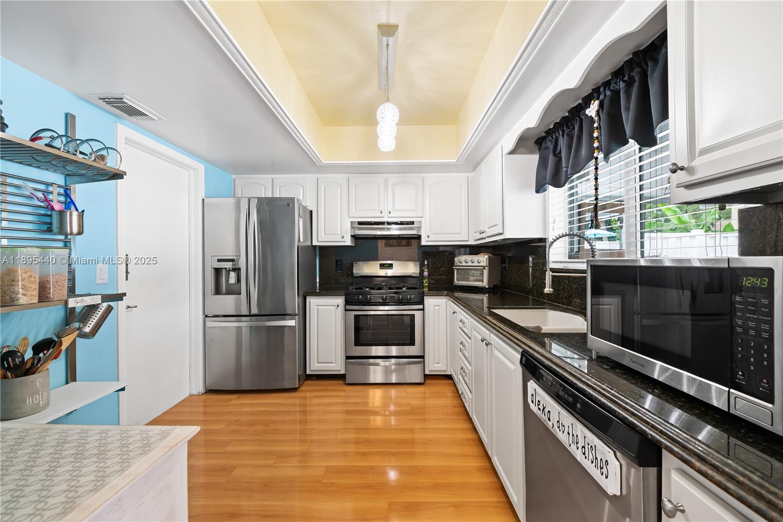SUNRISE GOLF VILLAGE - Residential