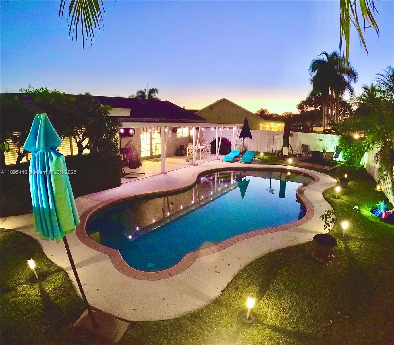SUNRISE GOLF VILLAGE - Residential