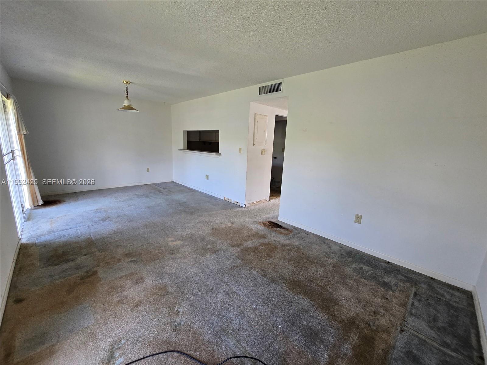 HERITAGE SQUARE CONDO - Residential