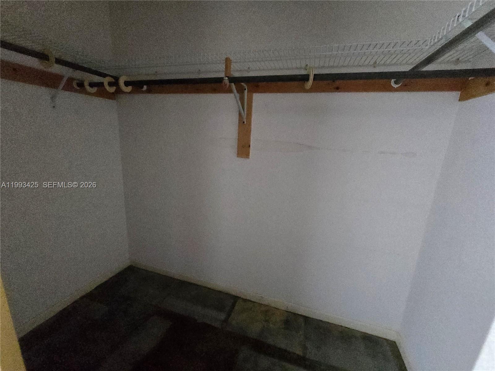 HERITAGE SQUARE CONDO - Residential