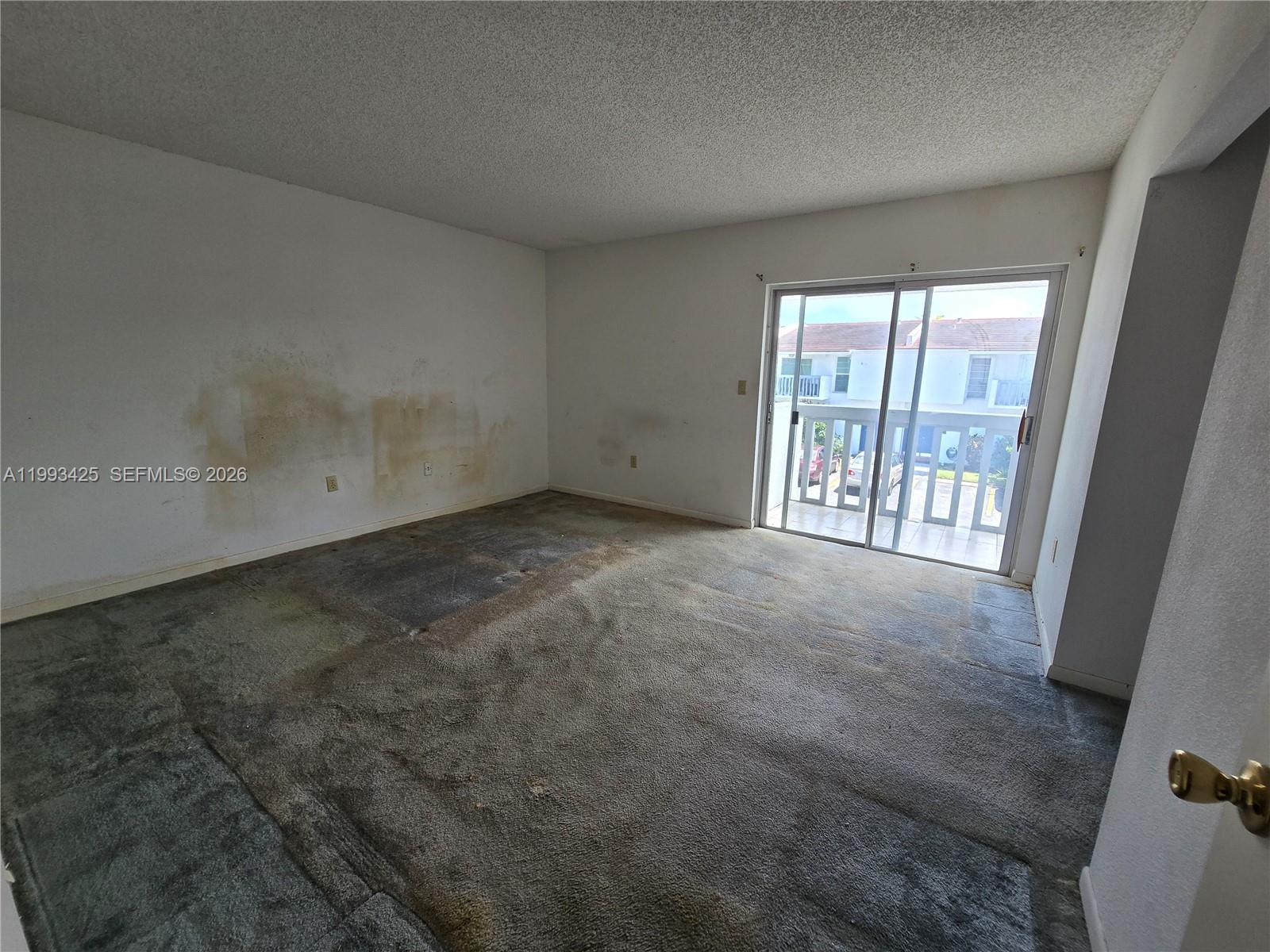 HERITAGE SQUARE CONDO - Residential