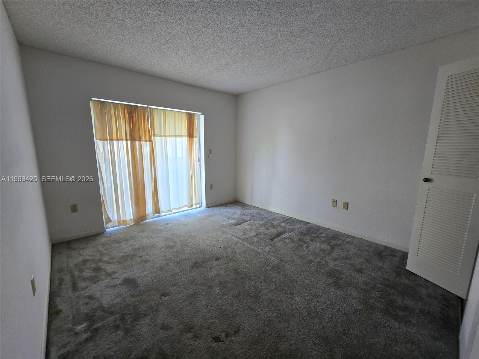 HERITAGE SQUARE CONDO - Residential