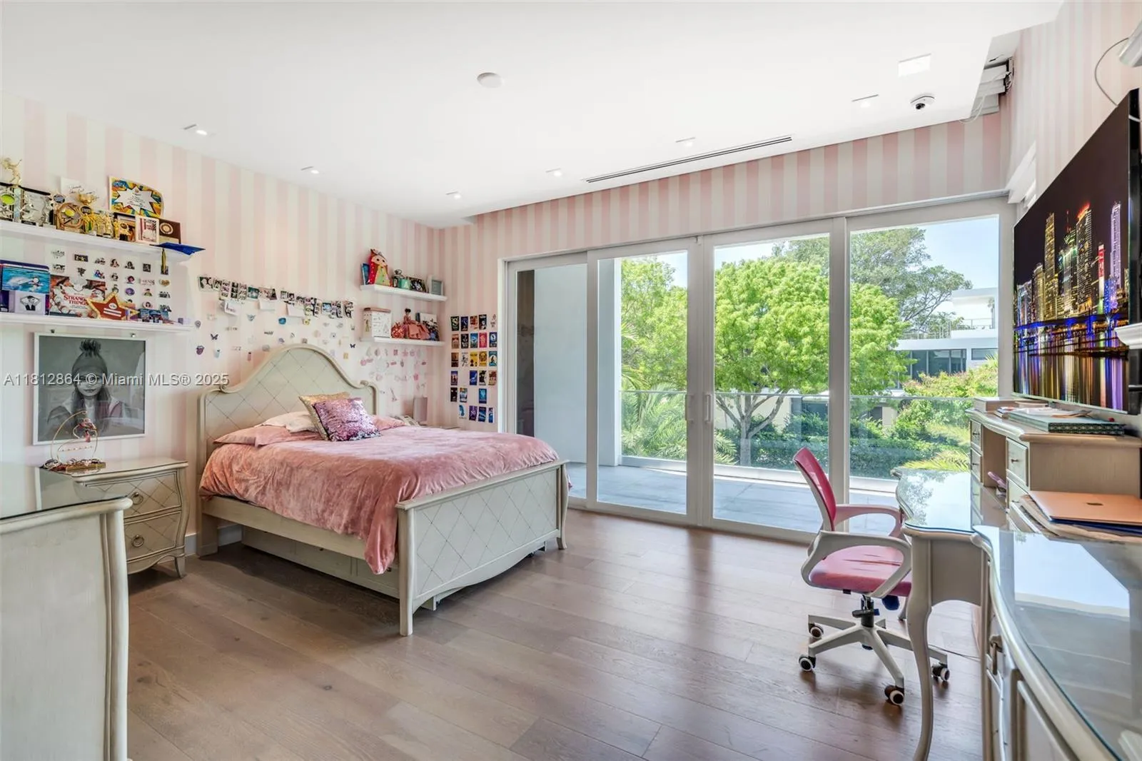 Key Biscayne, Florida 33149, United States, 6 Bedrooms Bedrooms, ,7 BathroomsBathrooms,Residential,Active,140635