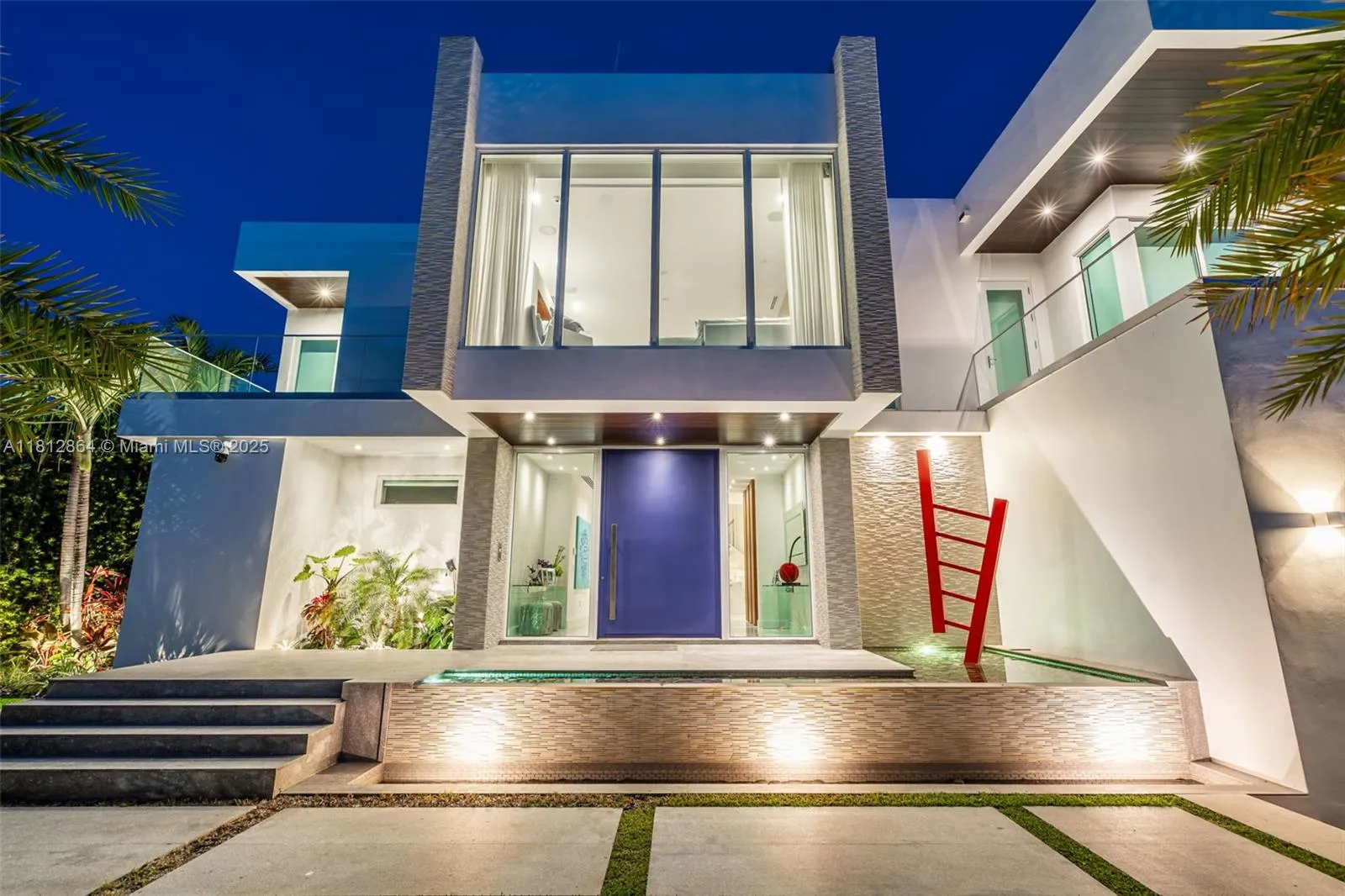 Key Biscayne, Florida 33149, United States, 6 Bedrooms Bedrooms, ,7 BathroomsBathrooms,Residential,Active,140635