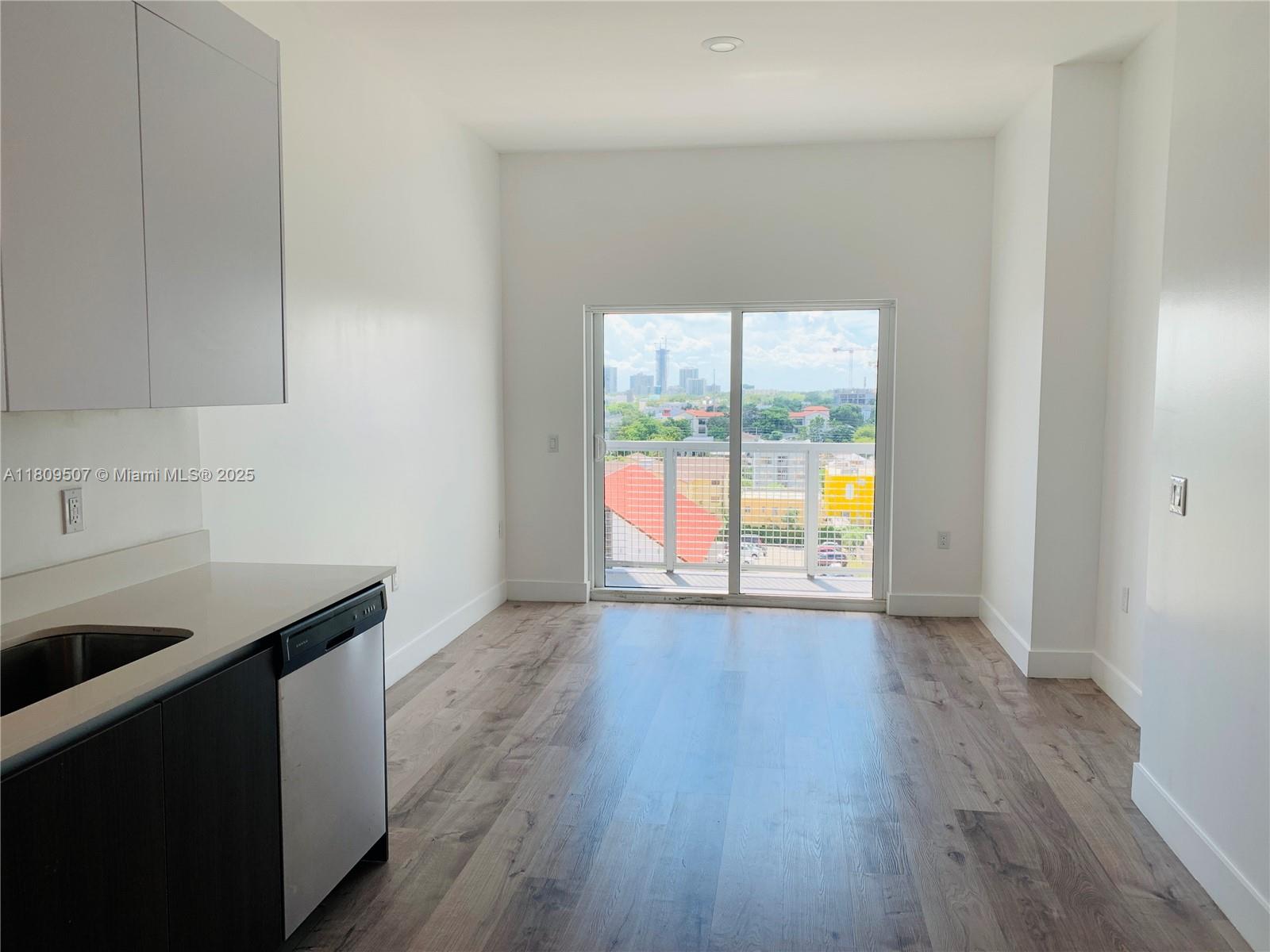 39 NW 7th Ave 505