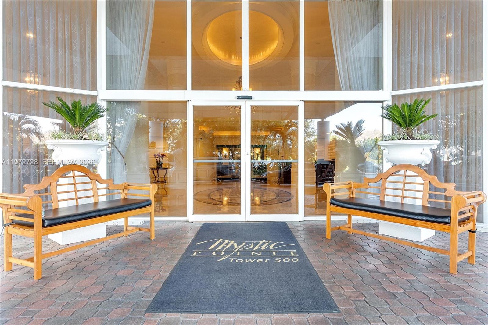 MYSTIC POINTE TOWER 500 C - Residential