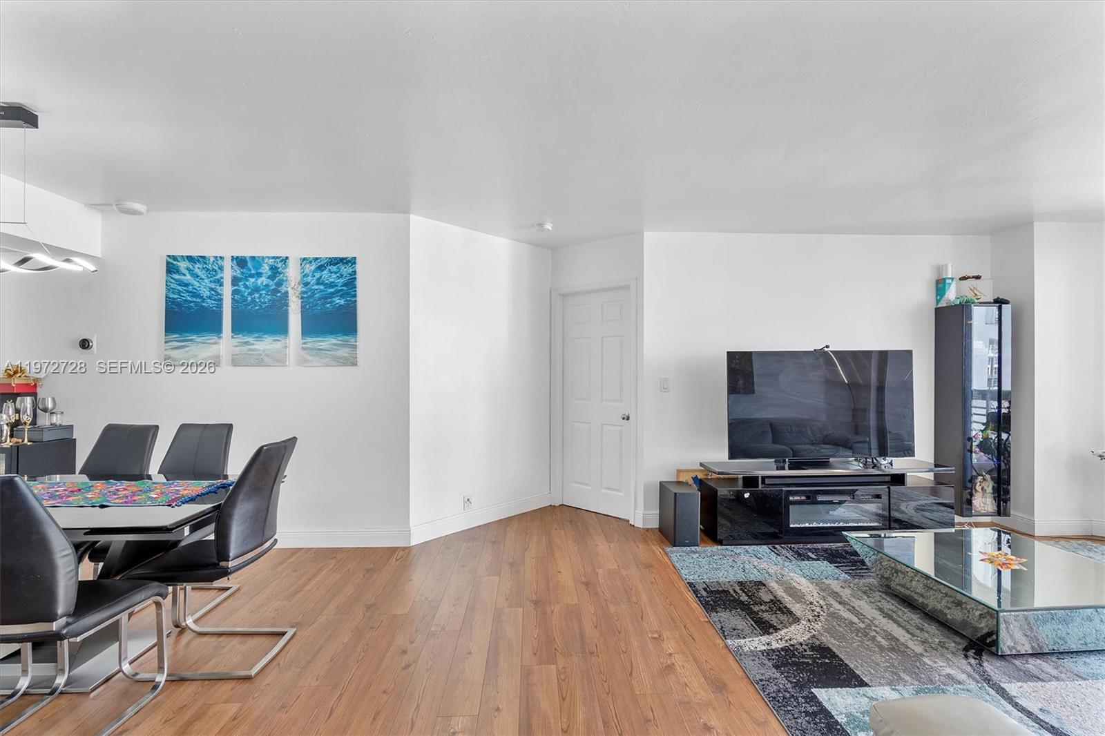 MYSTIC POINTE TOWER 500 C - Residential