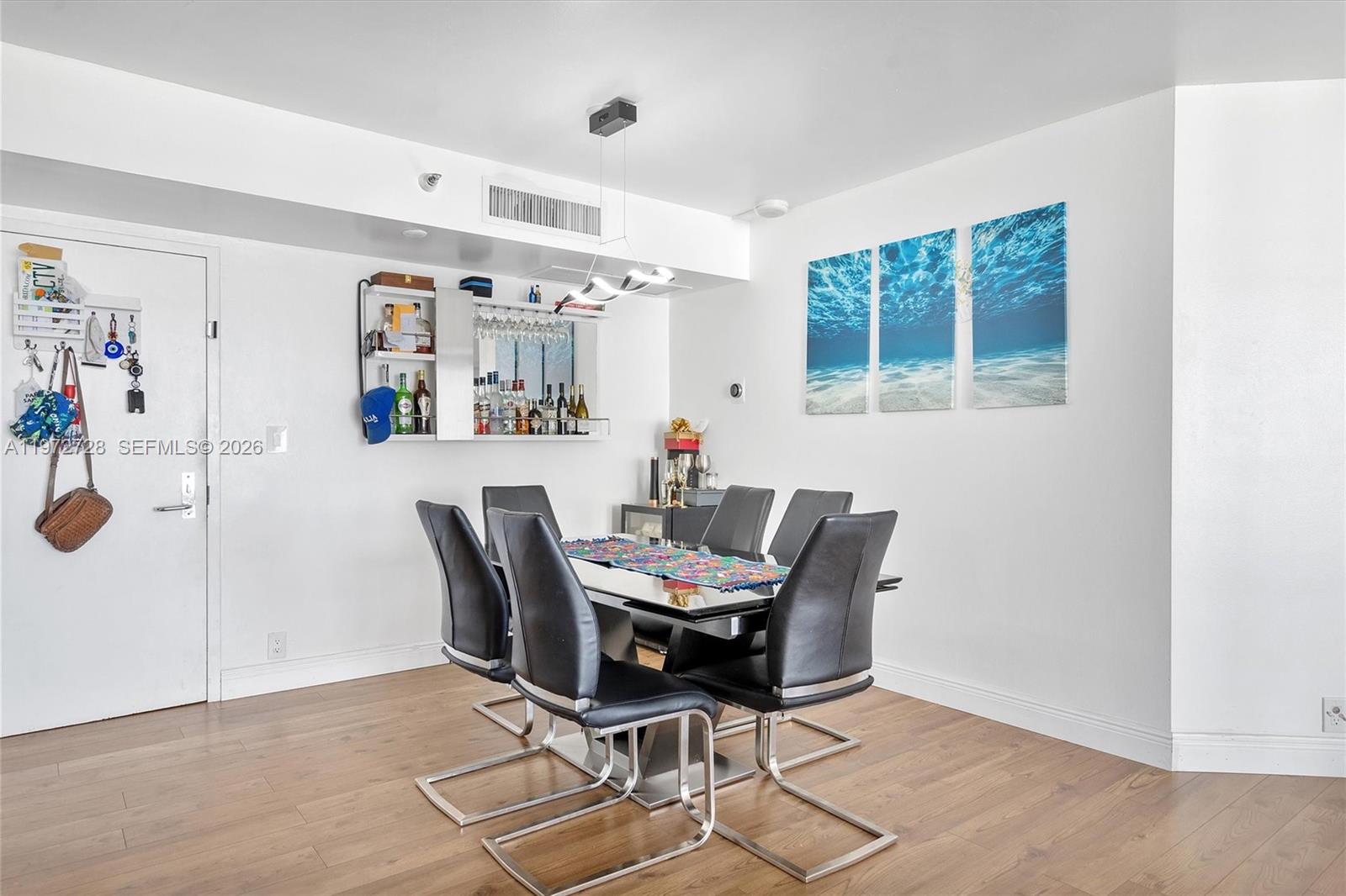 MYSTIC POINTE TOWER 500 C - Residential