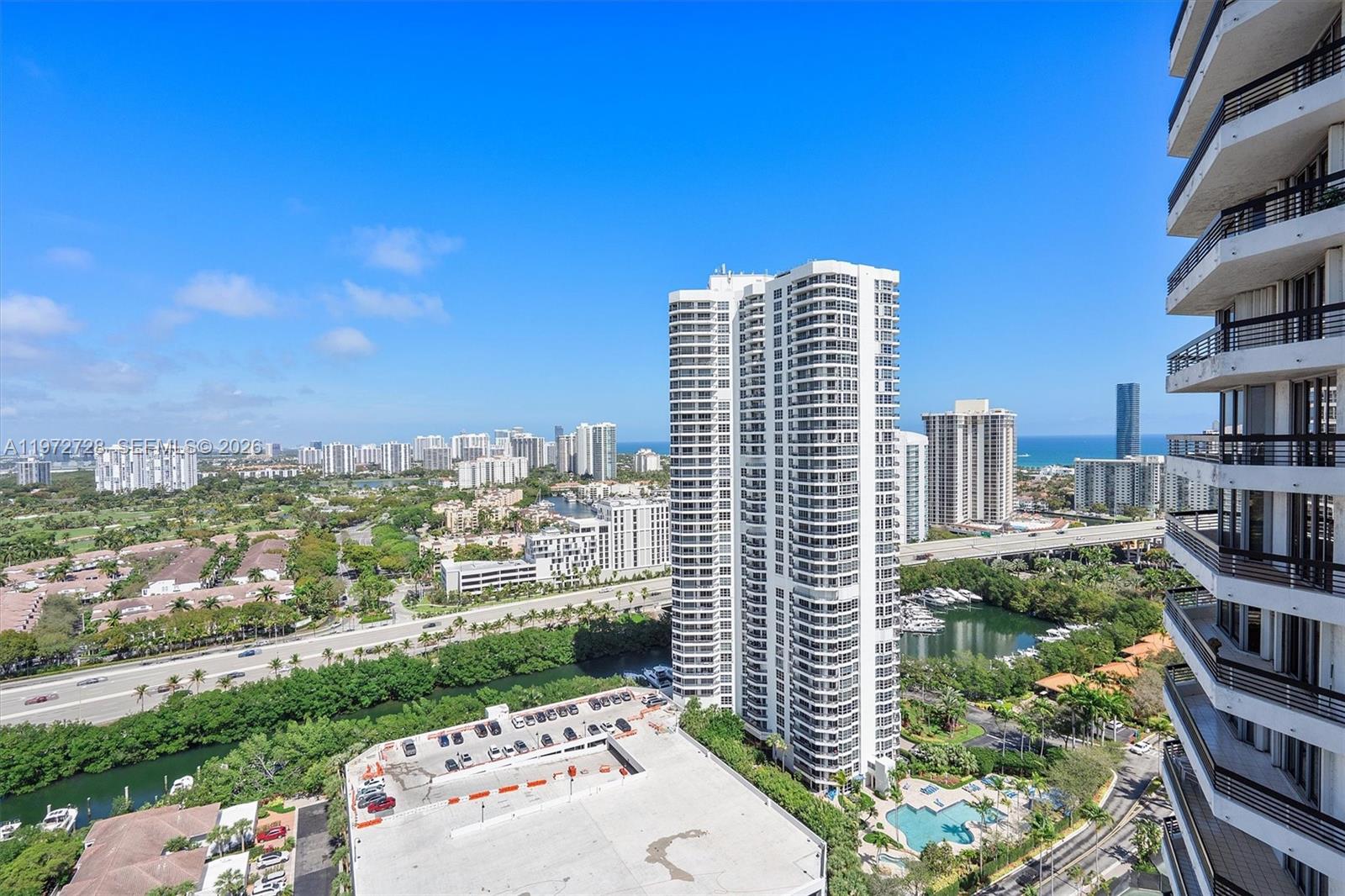 MYSTIC POINTE TOWER 500 C - Residential