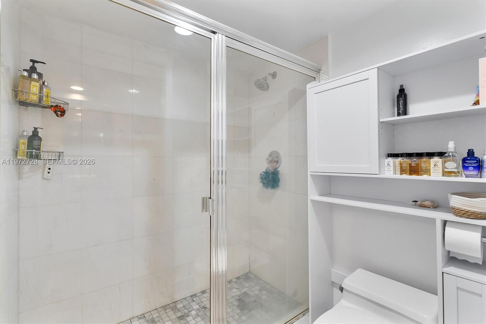 MYSTIC POINTE TOWER 500 C - Residential