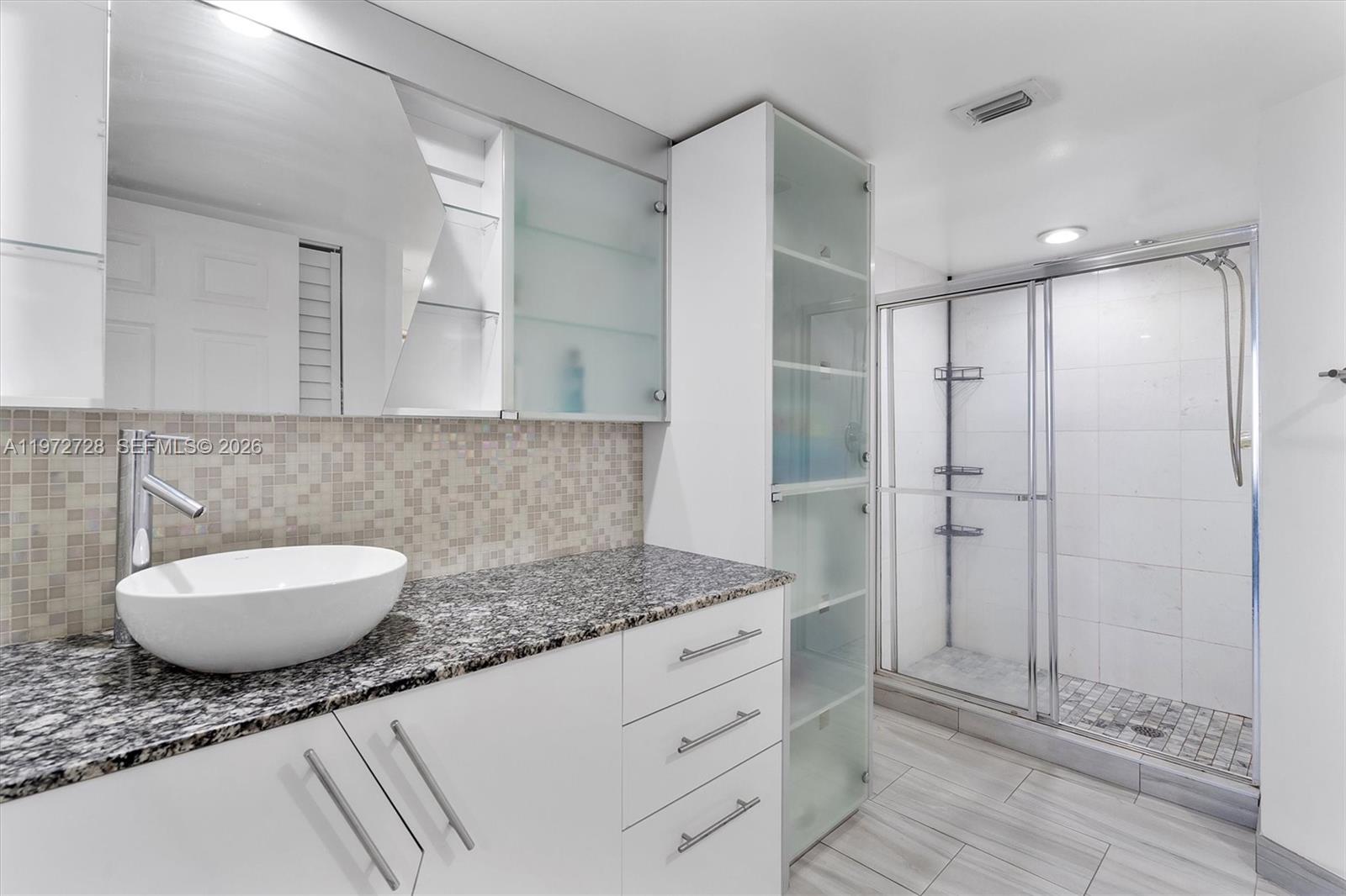 MYSTIC POINTE TOWER 500 C - Residential