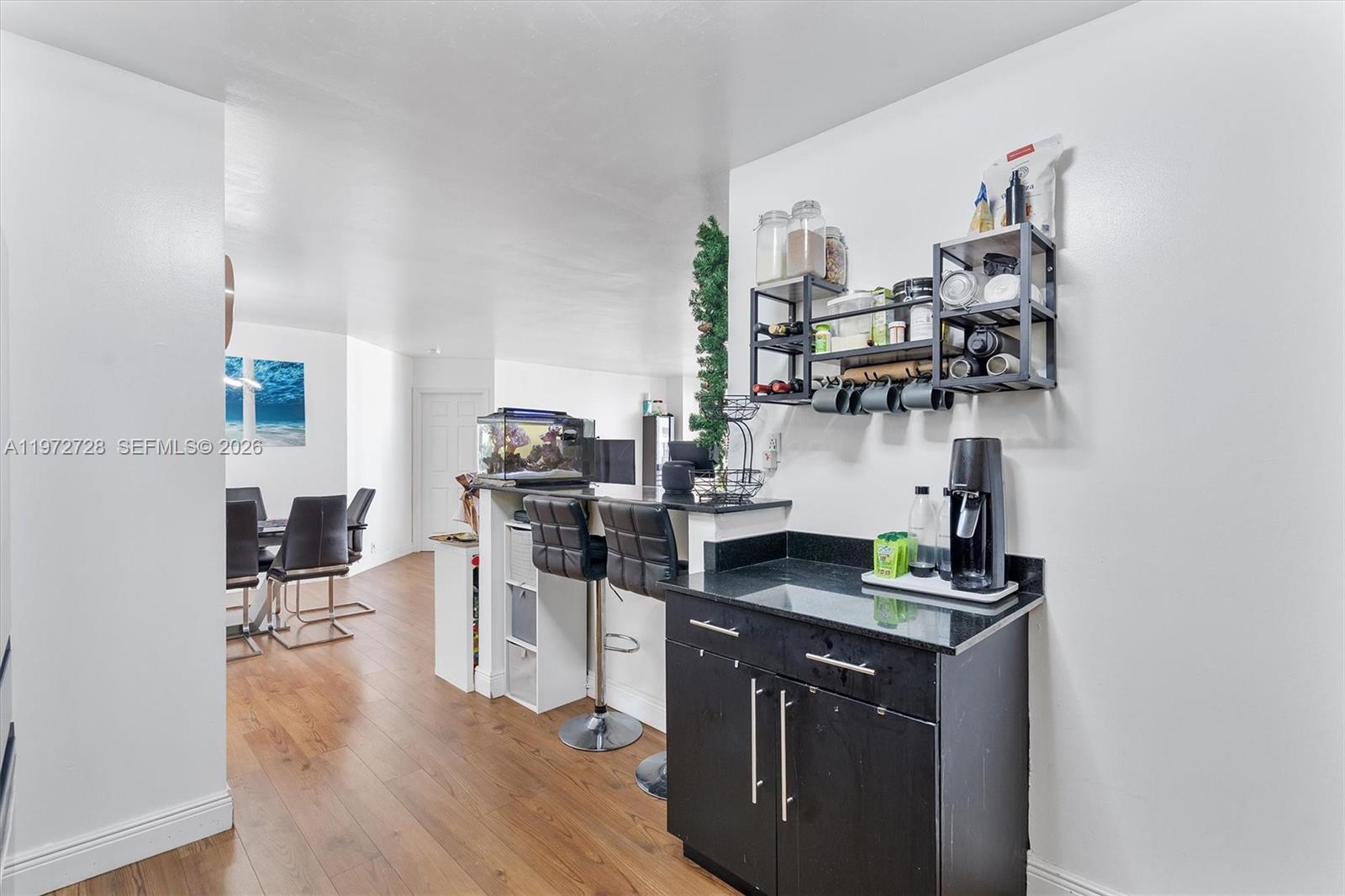 MYSTIC POINTE TOWER 500 C - Residential