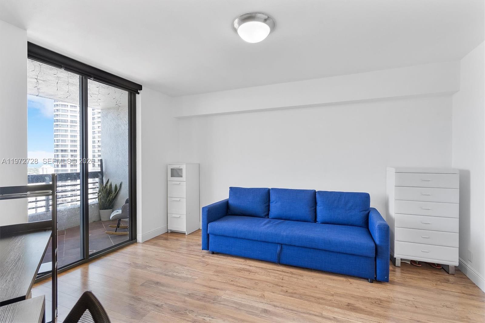 MYSTIC POINTE TOWER 500 C - Residential