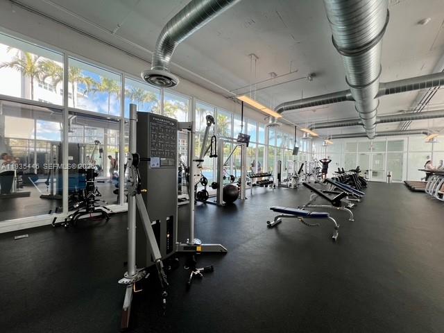 THE OAKS I CONDO - Residential