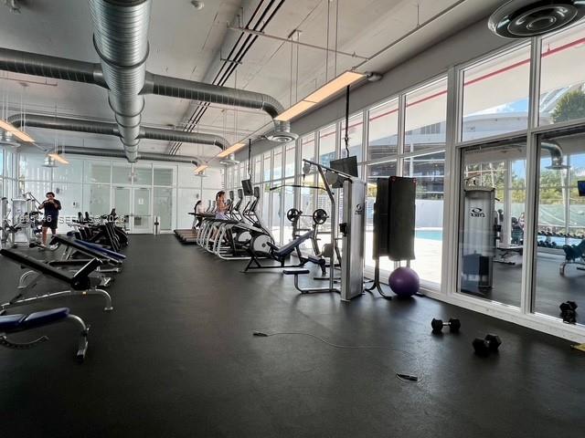 THE OAKS I CONDO - Residential