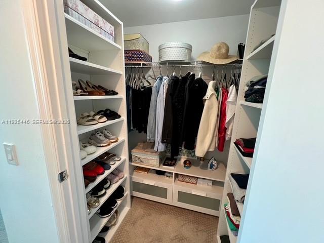 THE OAKS I CONDO - Residential