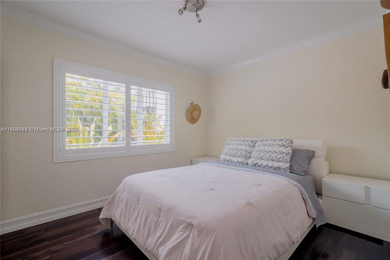 SUNSET VIEW - Residential Lease