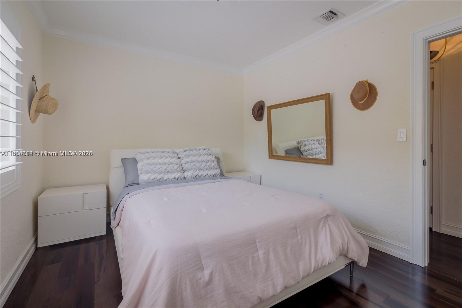 SUNSET VIEW - Residential Lease