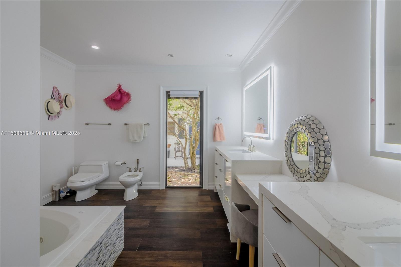 SUNSET VIEW - Residential Lease