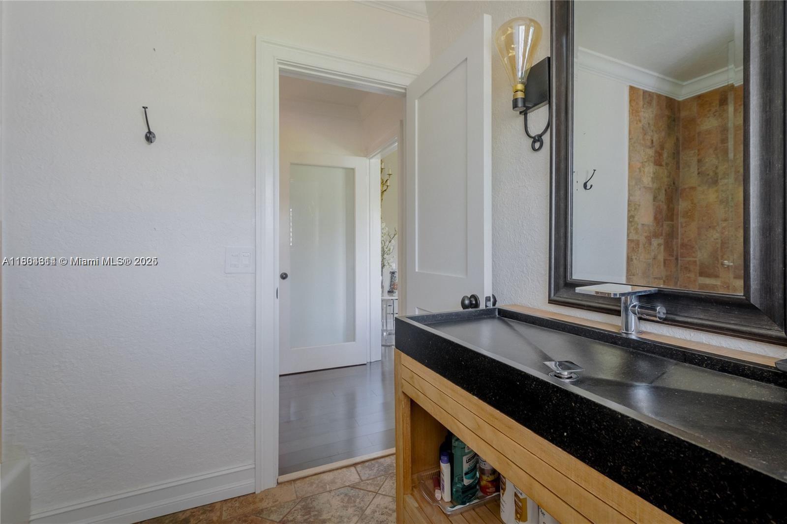 SUNSET VIEW - Residential Lease