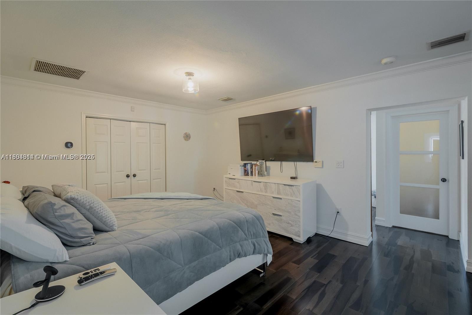 SUNSET VIEW - Residential Lease