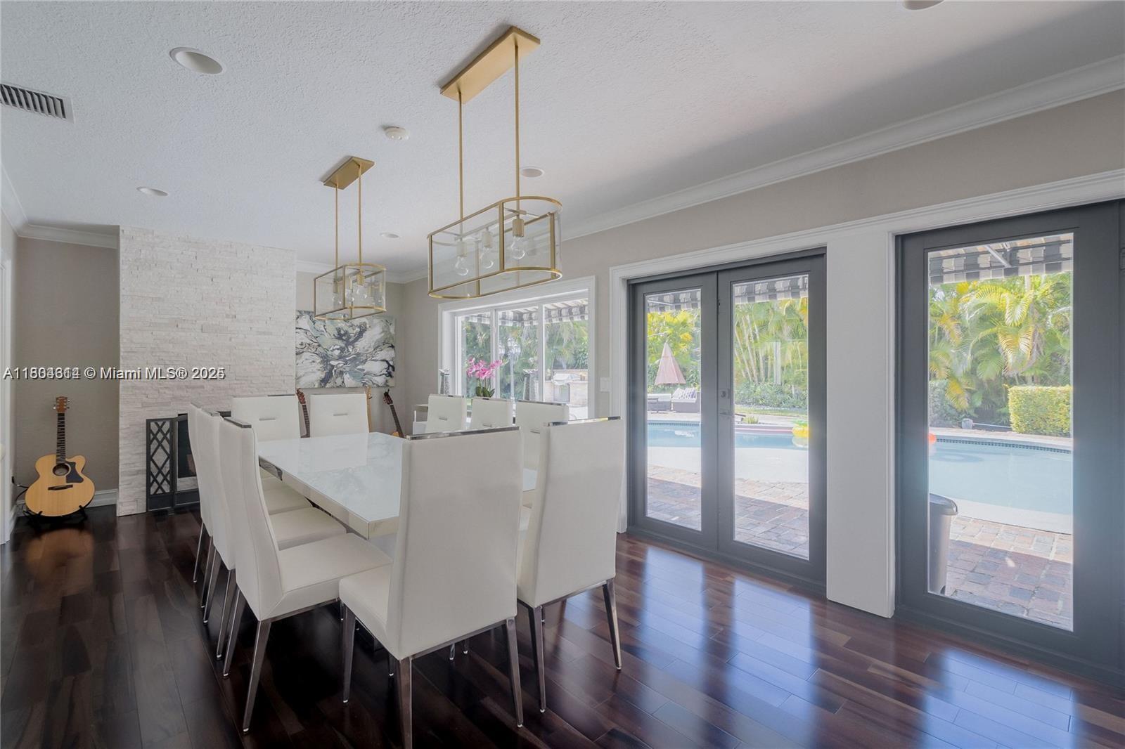 SUNSET VIEW - Residential Lease