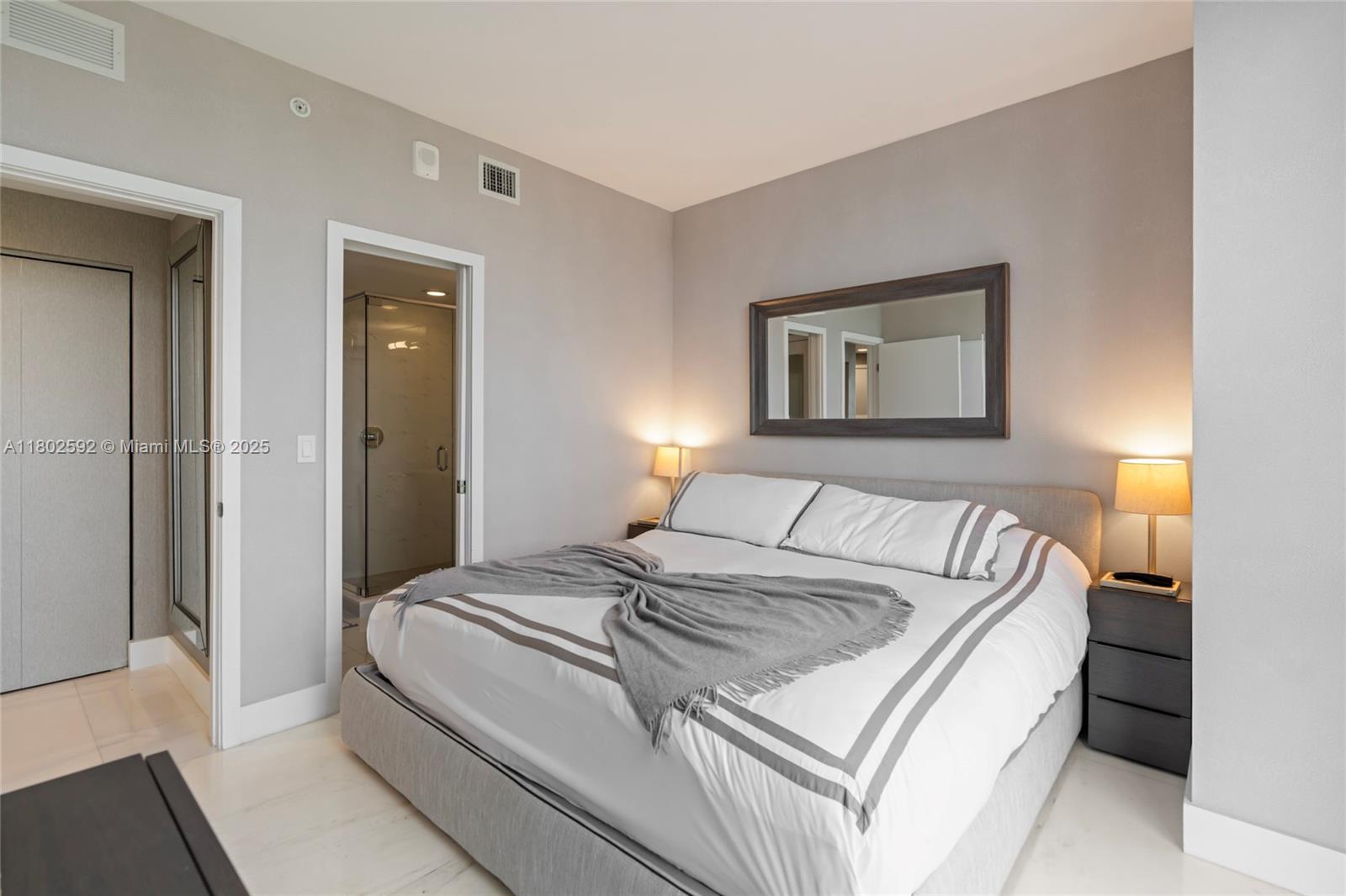 THE HARBOUR SOUTH CONDO - Residential Lease