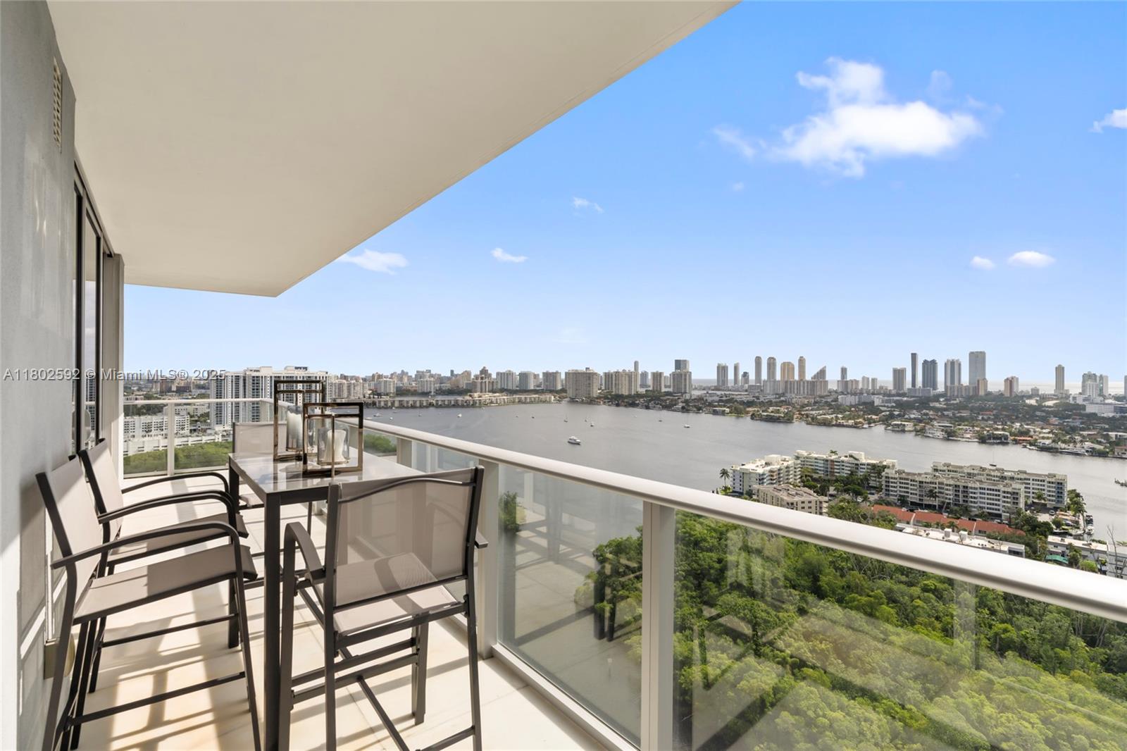 THE HARBOUR SOUTH CONDO - Residential Lease