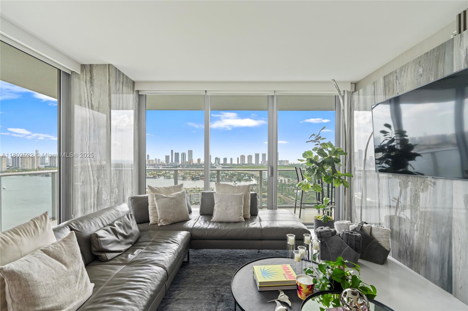 THE HARBOUR SOUTH CONDO - Residential Lease