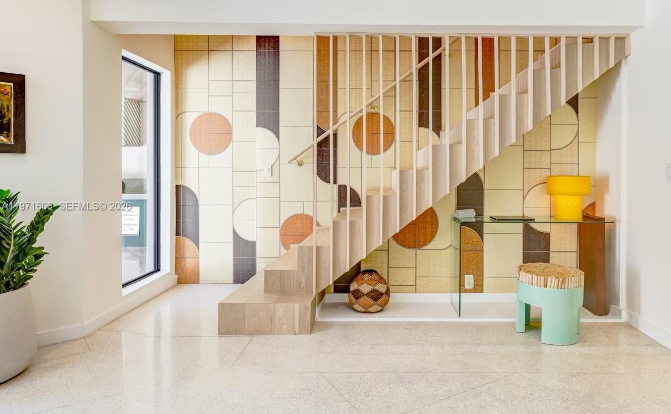 MIAMI SHORES SEC 3 - Residential