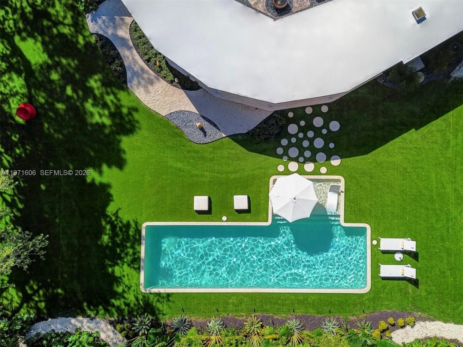 MIAMI SHORES SEC 3 - Residential