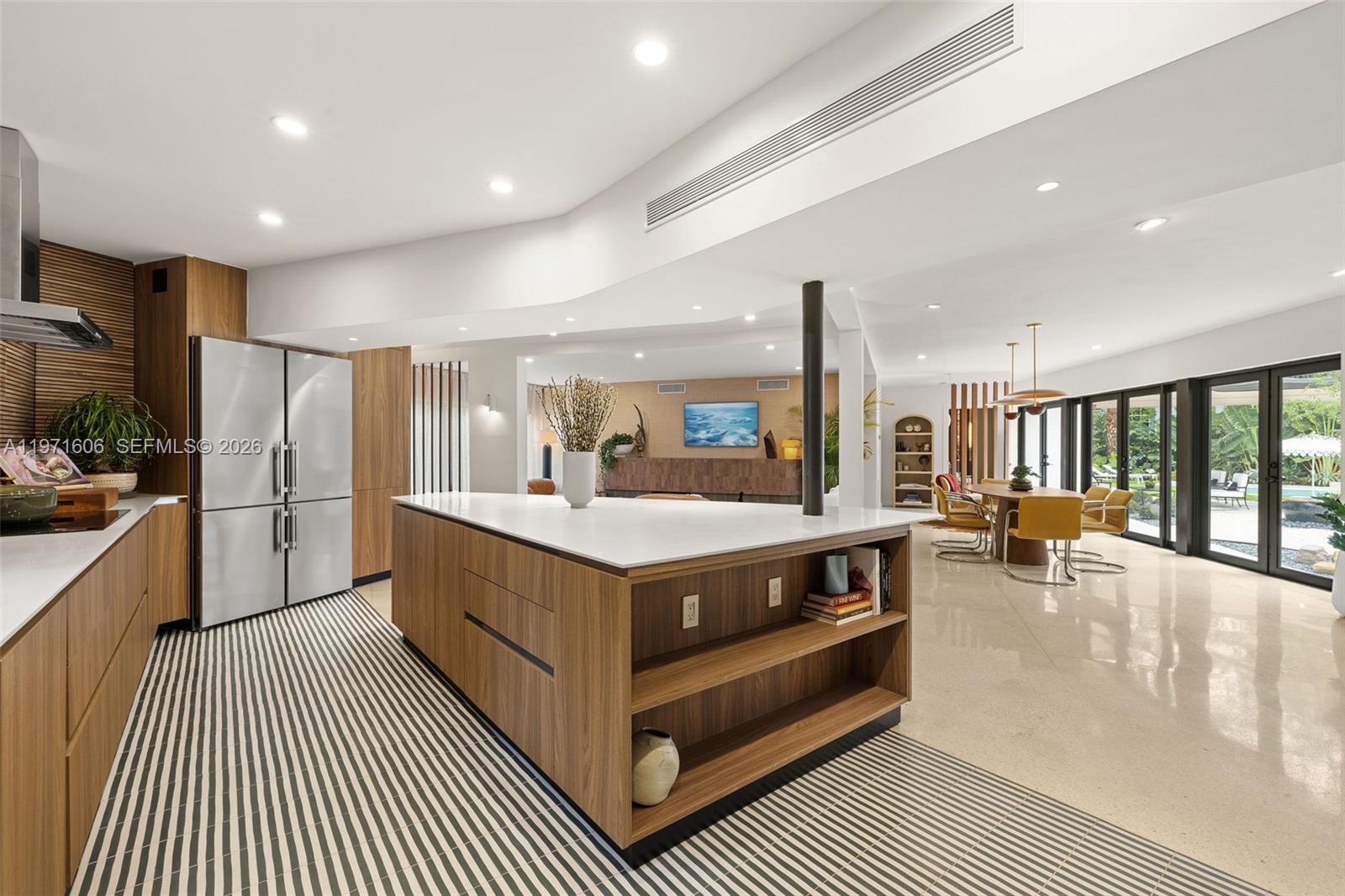 MIAMI SHORES SEC 3 - Residential