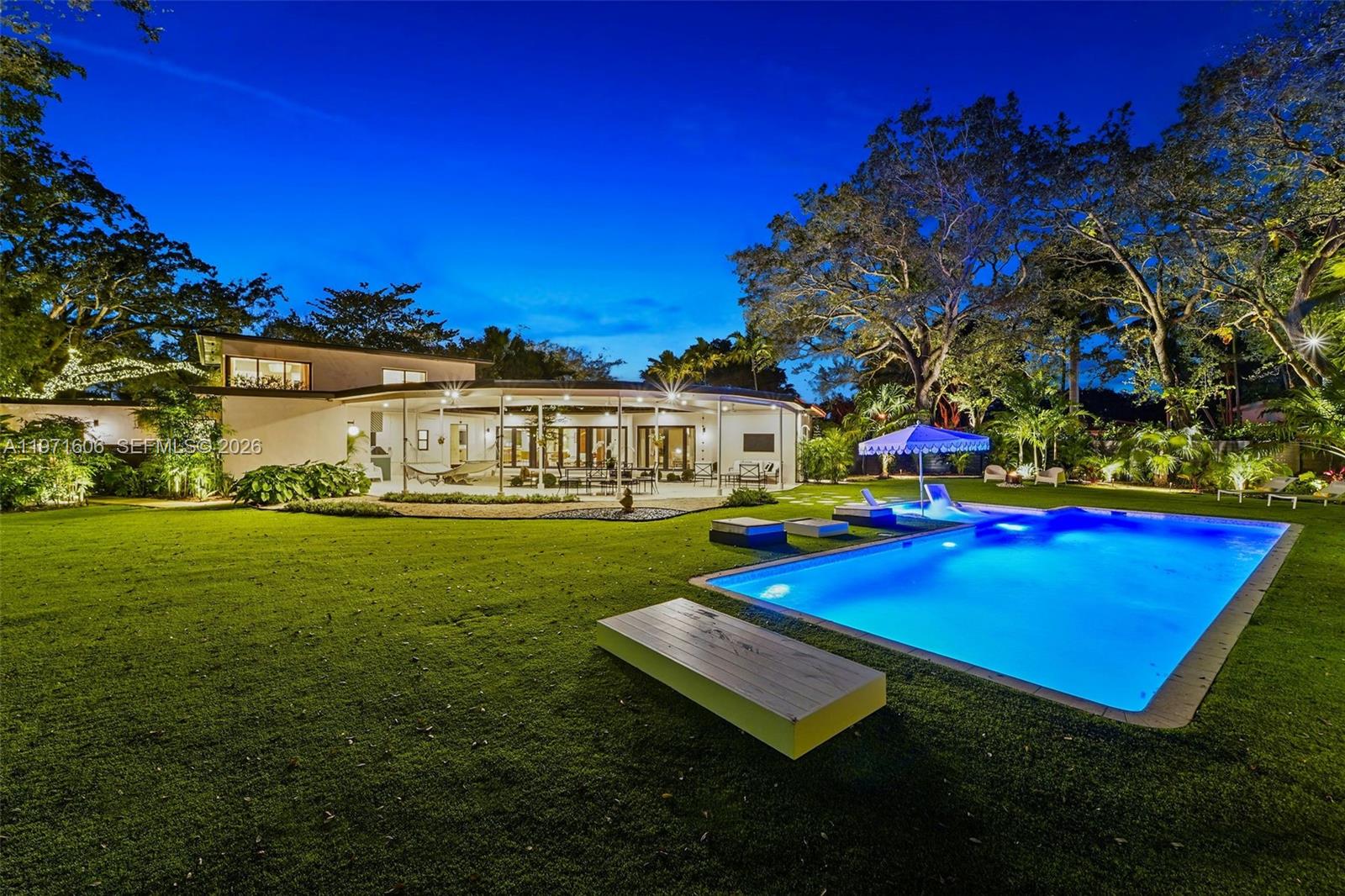 MIAMI SHORES SEC 3 - Residential