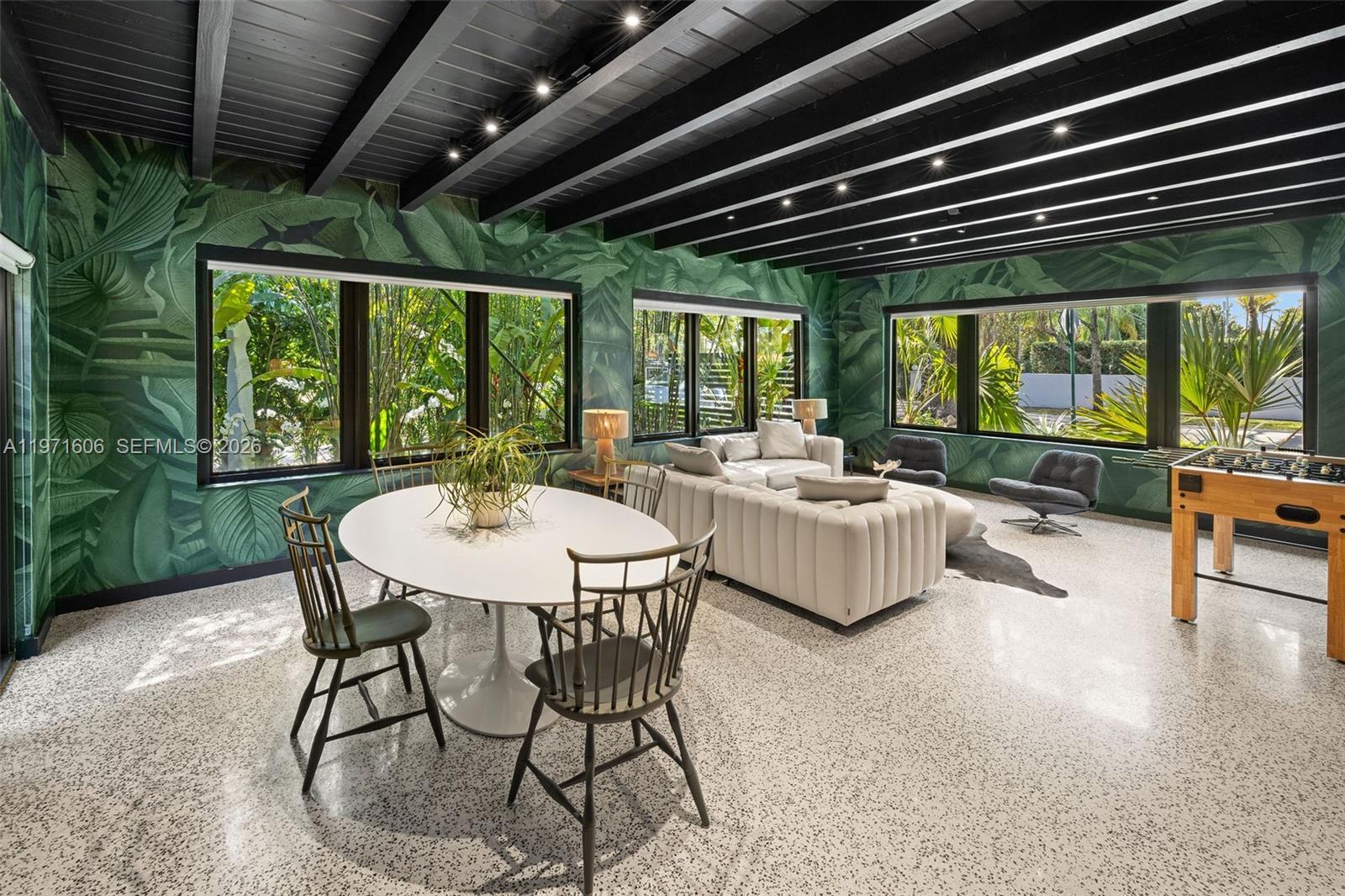 MIAMI SHORES SEC 3 - Residential