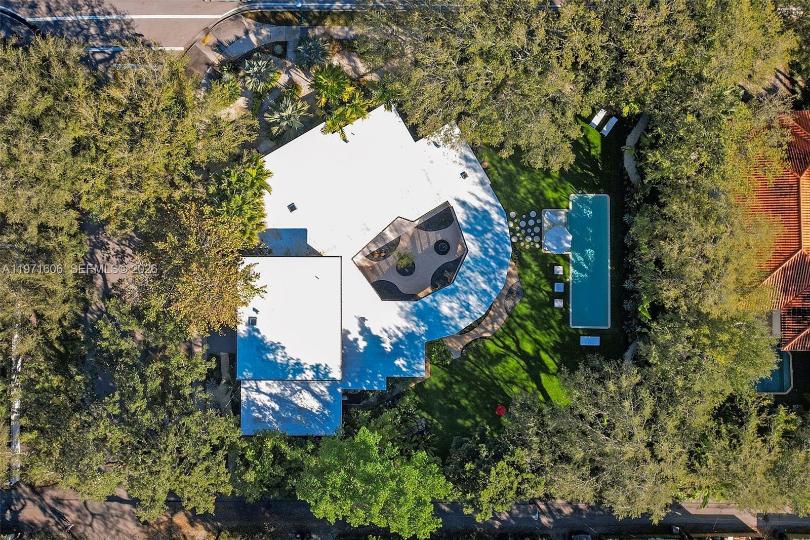 MIAMI SHORES SEC 3 - Residential