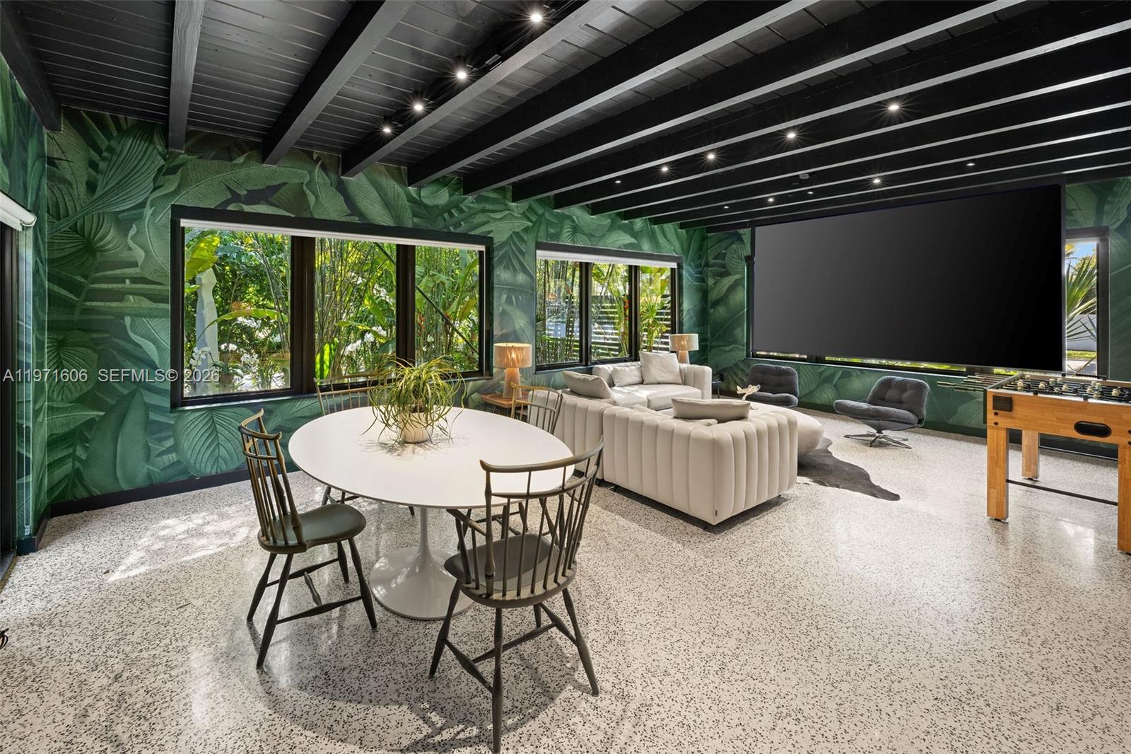 MIAMI SHORES SEC 3 - Residential