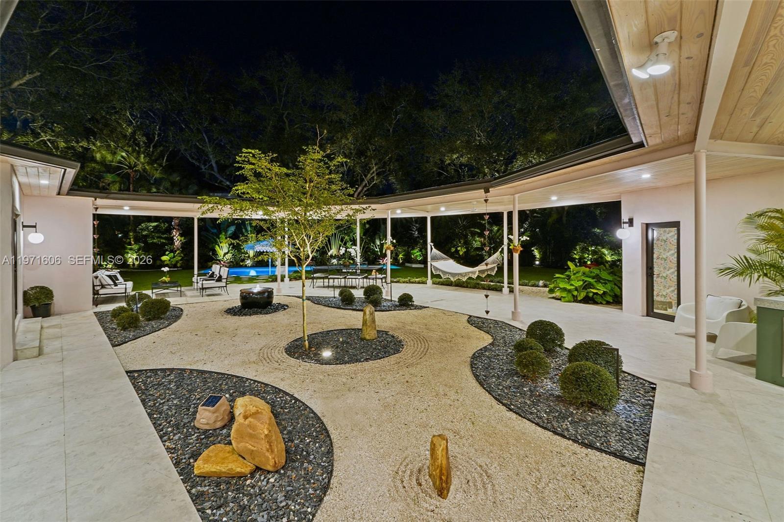 MIAMI SHORES SEC 3 - Residential