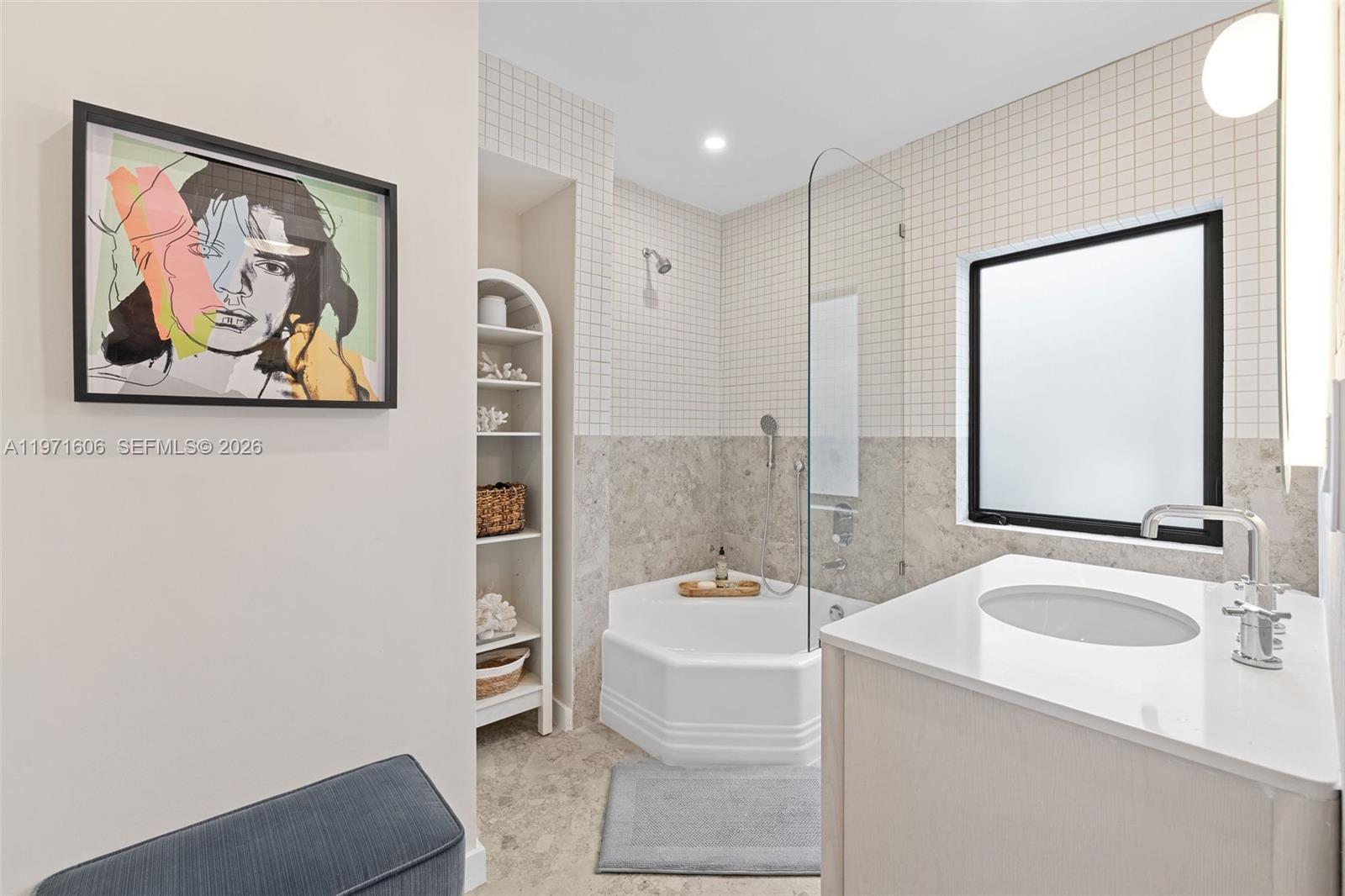 MIAMI SHORES SEC 3 - Residential