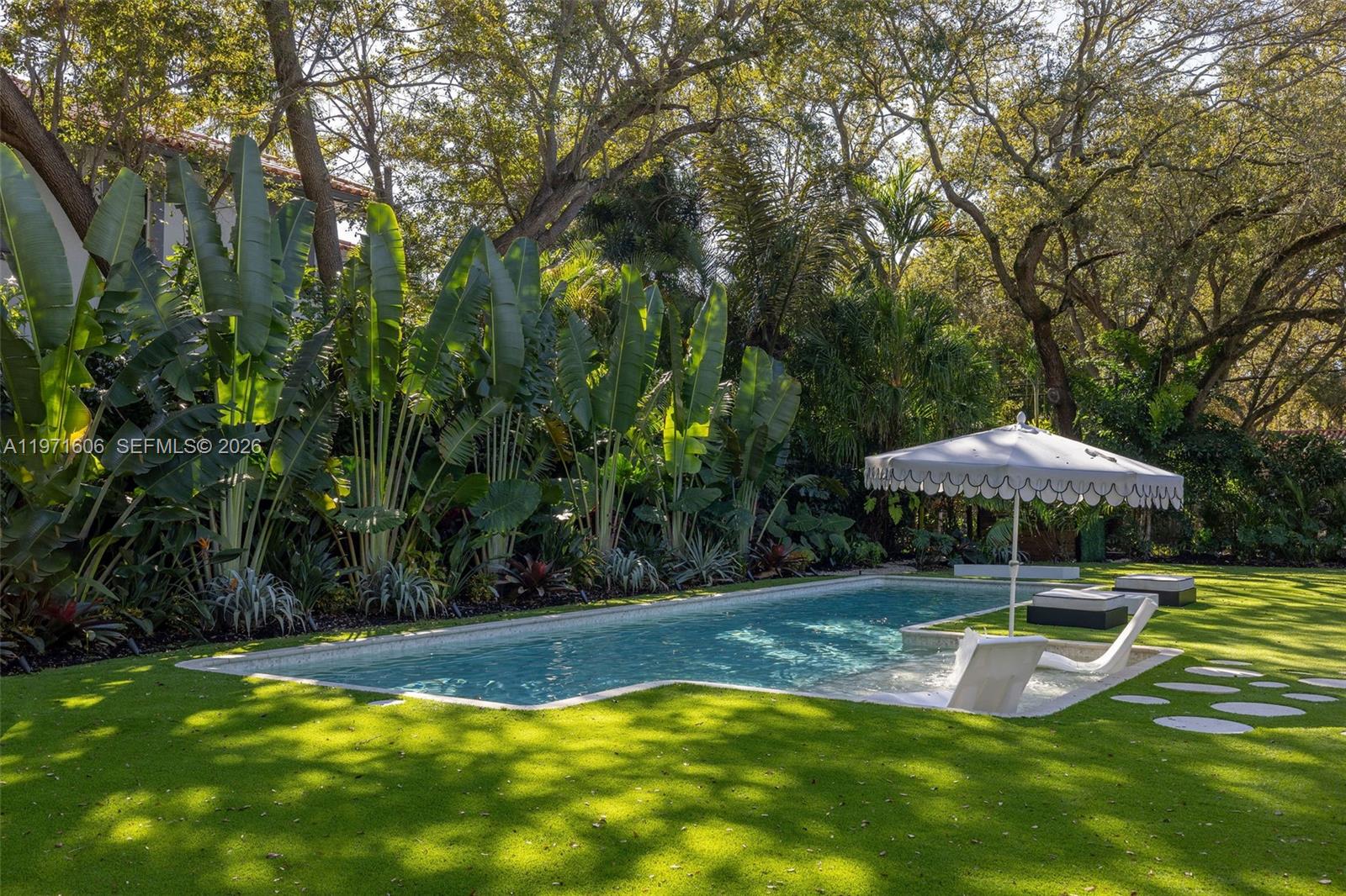 MIAMI SHORES SEC 3 - Residential