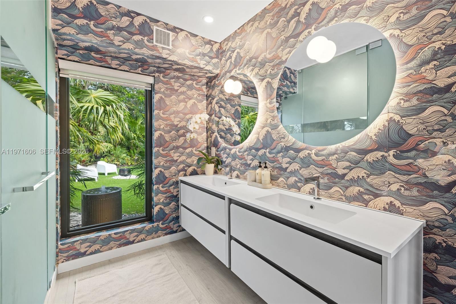 MIAMI SHORES SEC 3 - Residential