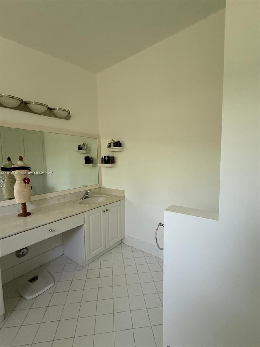 RIVIERA ISLES I - Residential