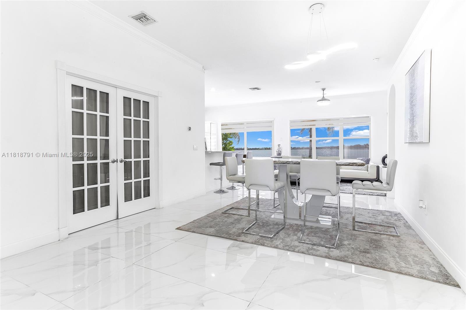 search properties 4 17018 SW 52nd Ct