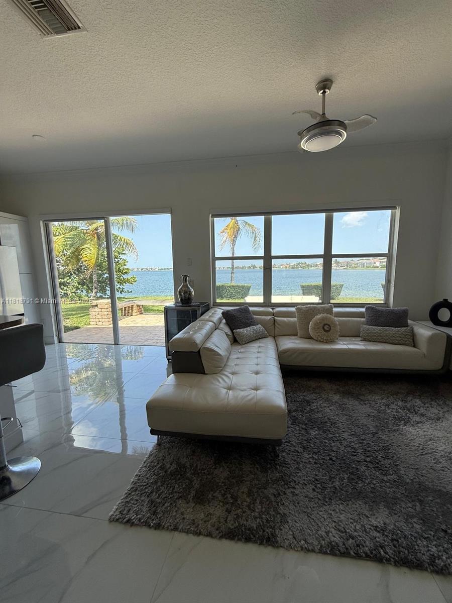 RIVIERA ISLES I - Residential
