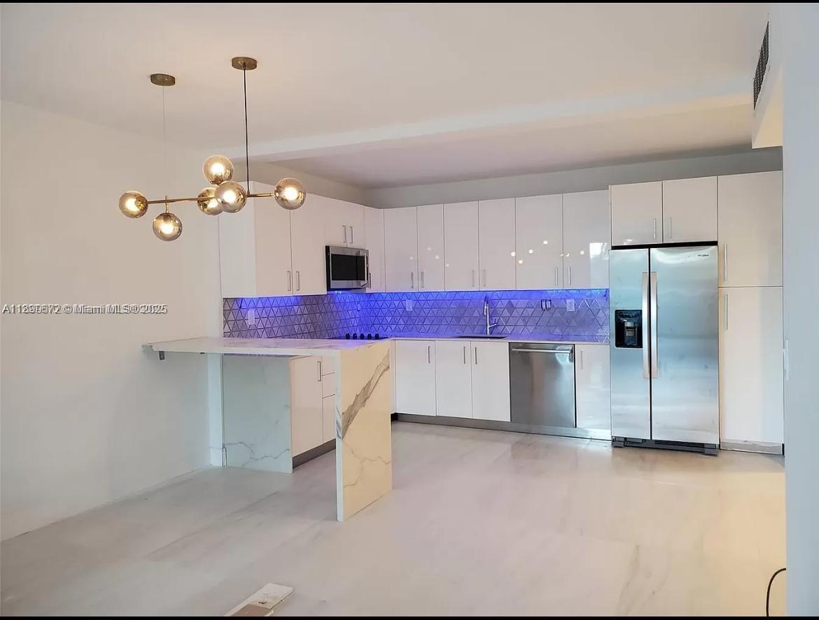 19380 Collins Ave 224