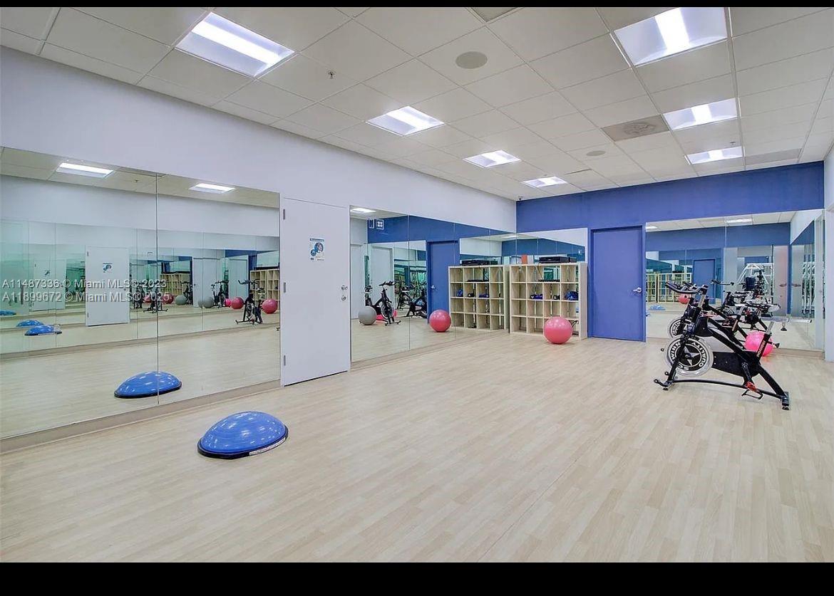 OCEANVIEW BUILDING B COND - Residential