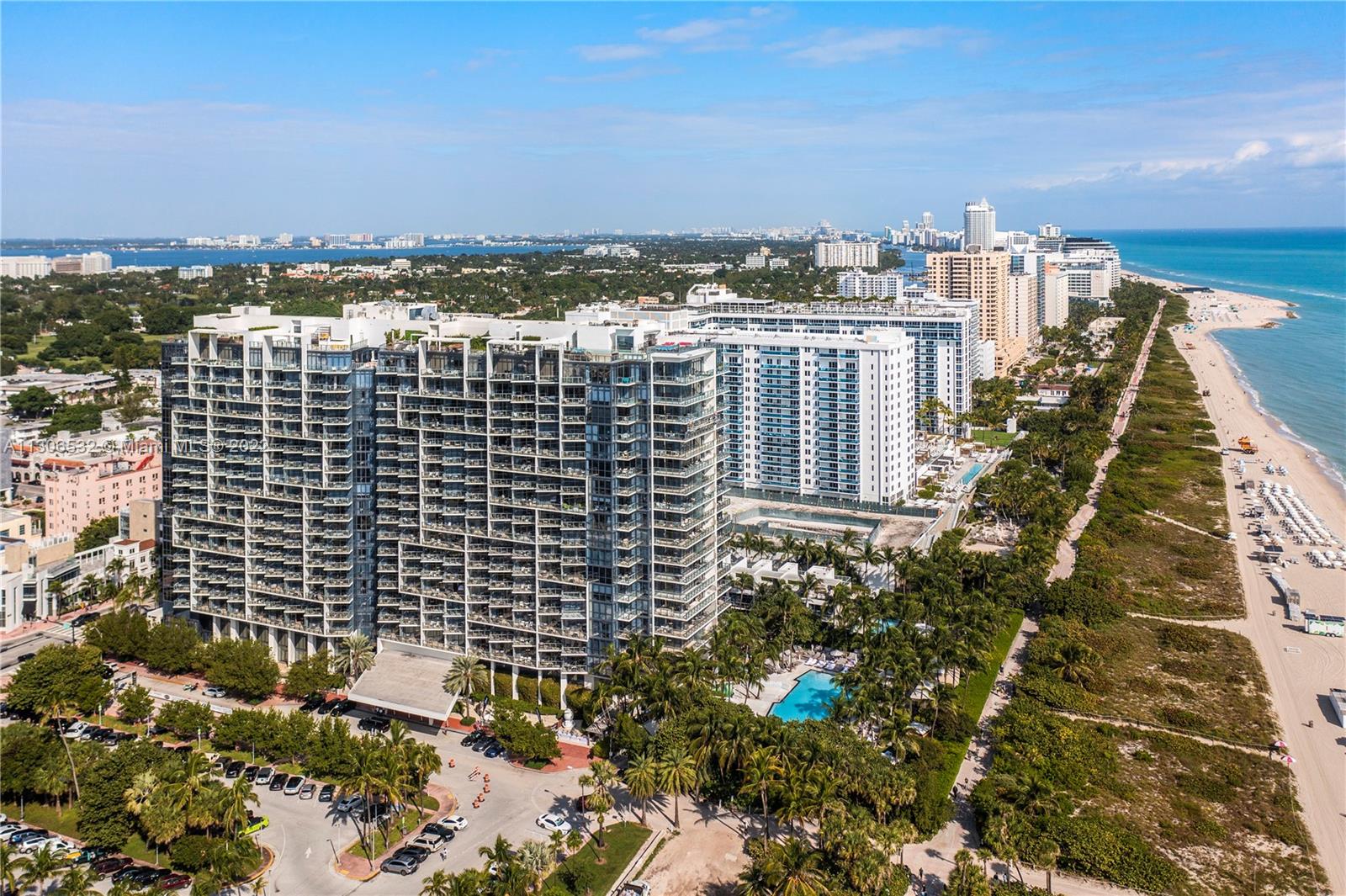 2201 COLLINS AVE CONDO - Residential
