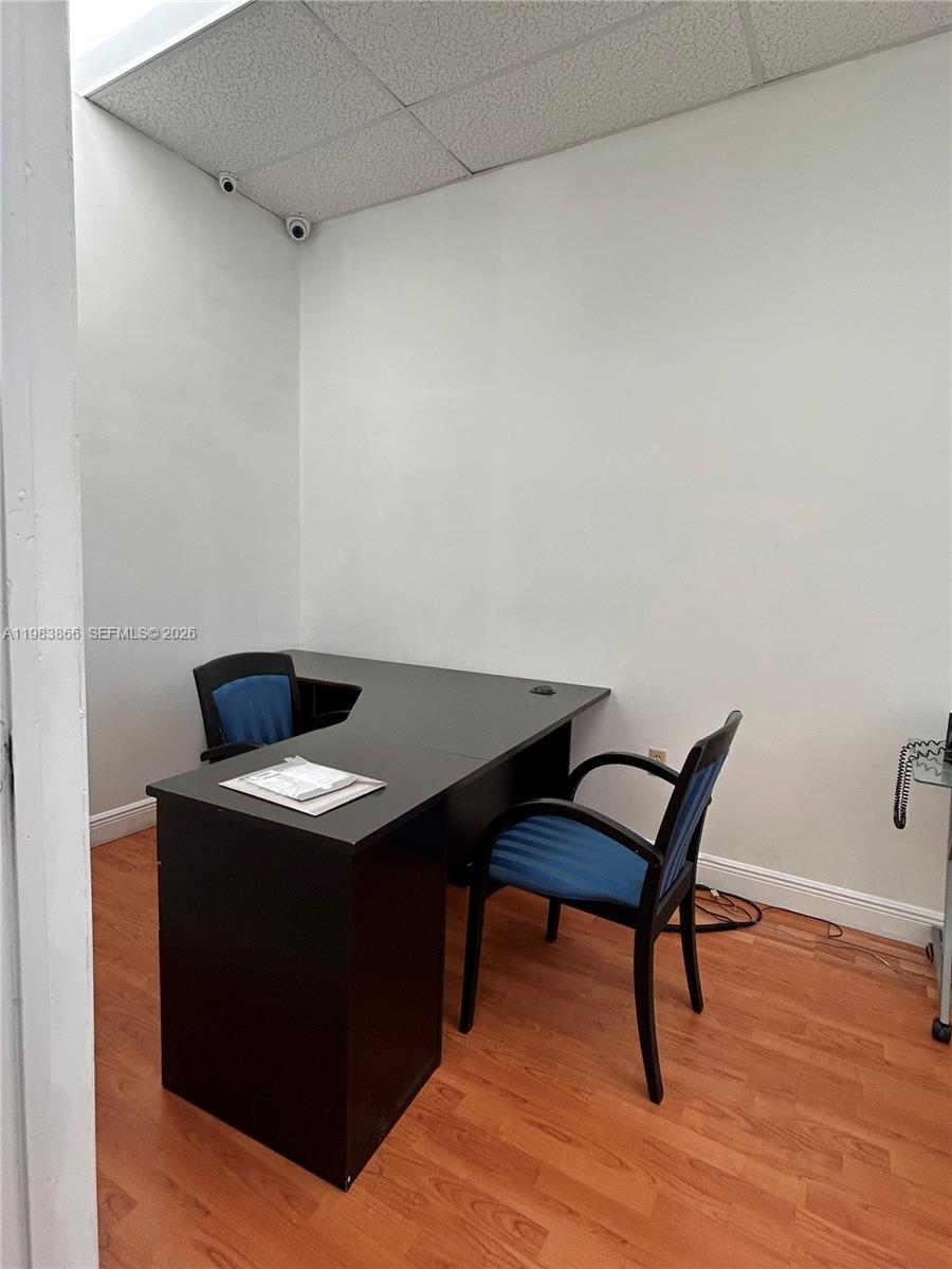 19300 W Dixie Hwy 10-A